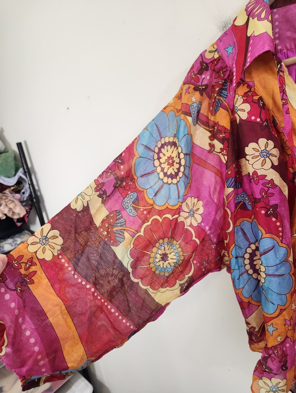 Ciebon Elisa Print Tie Neck Top - Picture 3 of 8